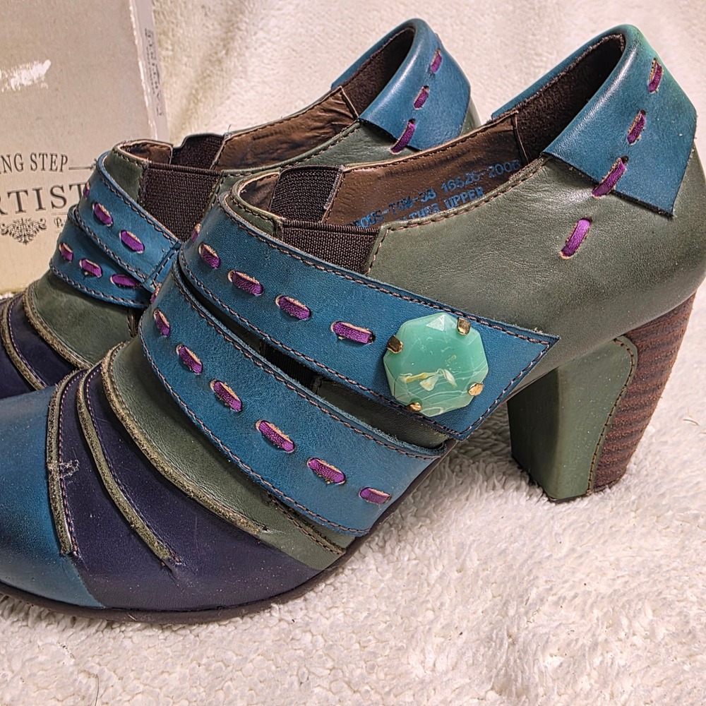 L'Artiste Wondrous Turquoise Green Blue Leather Booties Heels Womens 38 7 NEW - Picture 2 of 10